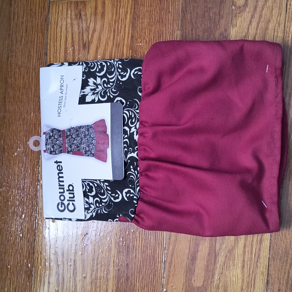 NWT Gourmet Club apron